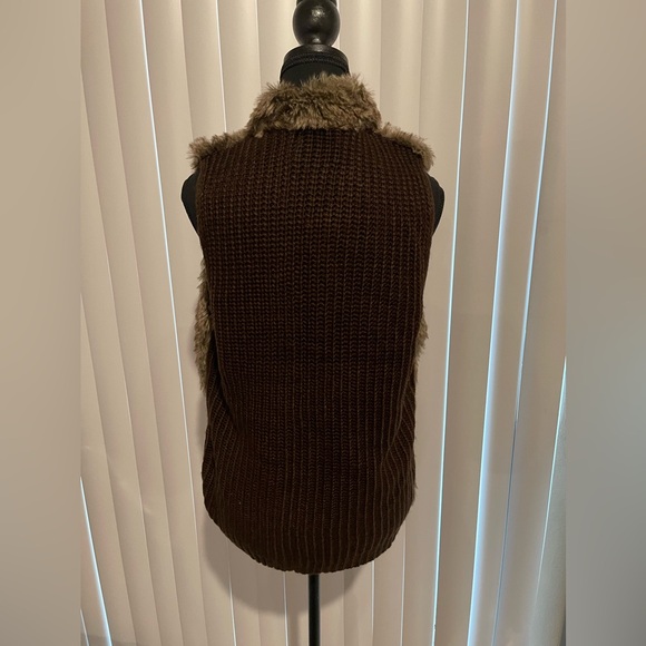 BRAND NEW - Picture 3 of 4